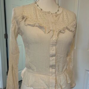 Doen Style Button-Up Blouse